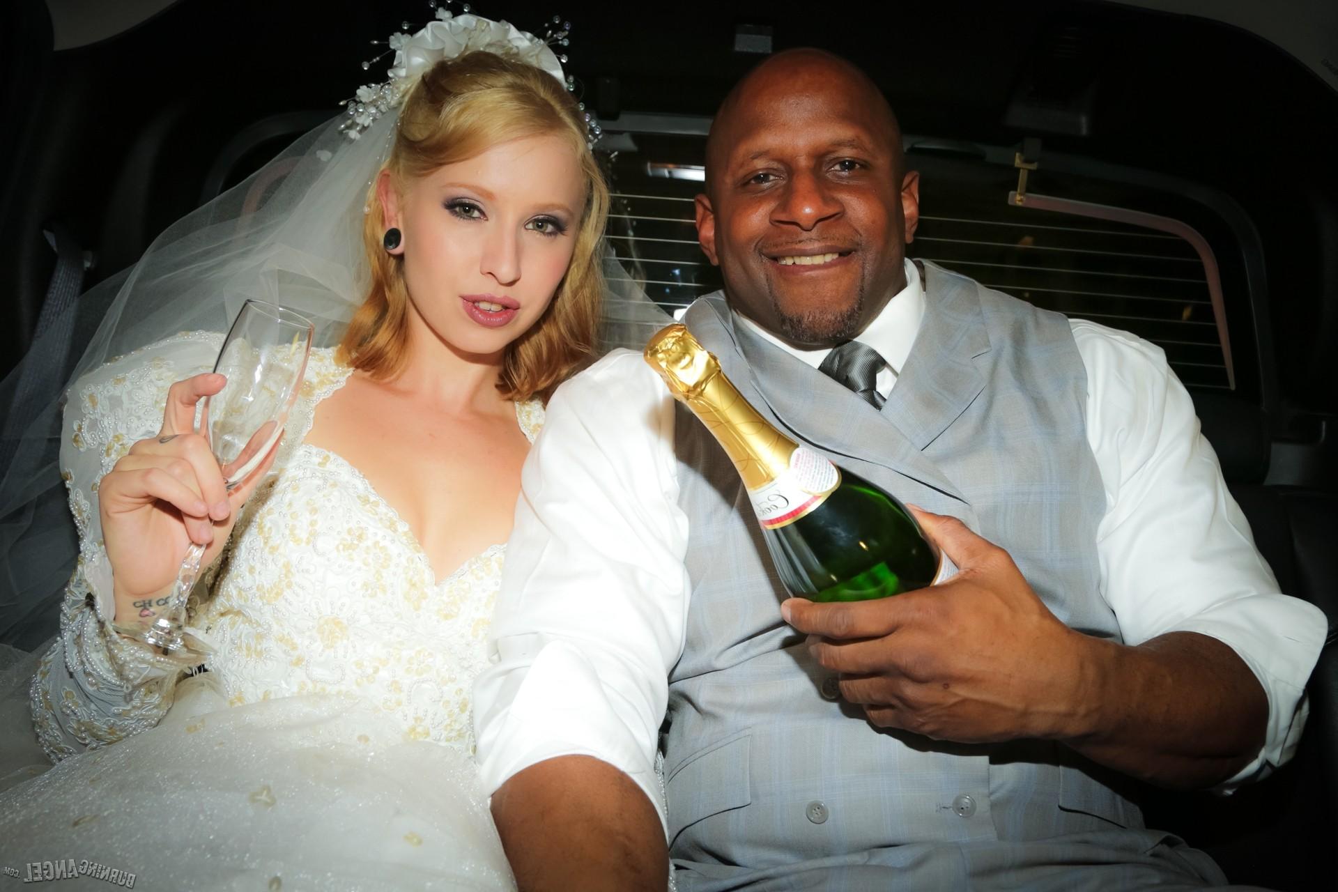 15P Story about her wedding