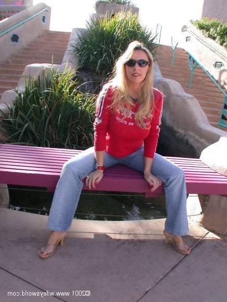 14P Wifey gets a cum mustache