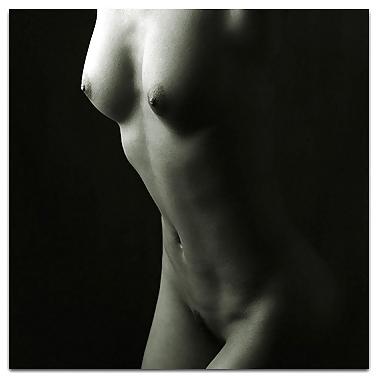 25P Abs, Tummies & Torsos - Black and White Erotic