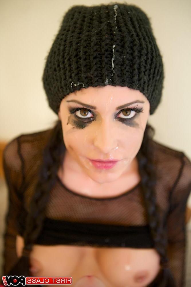 14P Jessica Jaymes sexy emo chick on her knees sucking cock