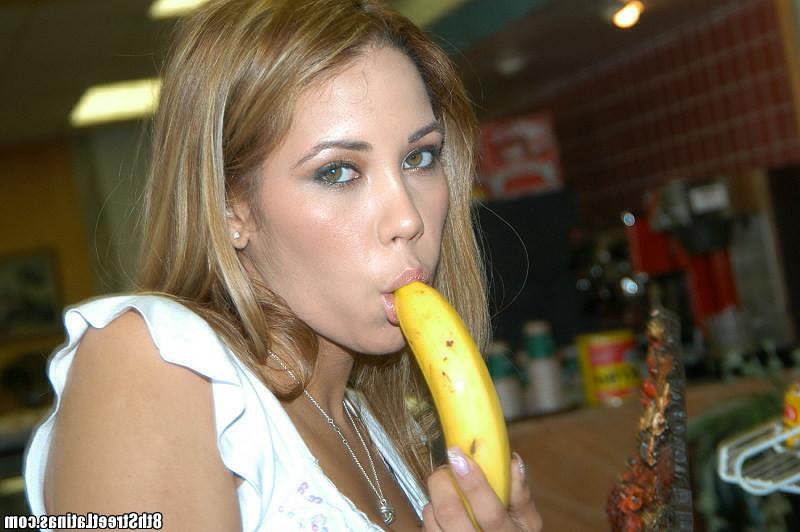 12P 12 pics and 1 movie of Brandy from 8th Street Latinas