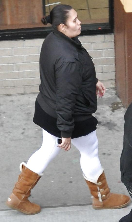 20P New York Street Girls