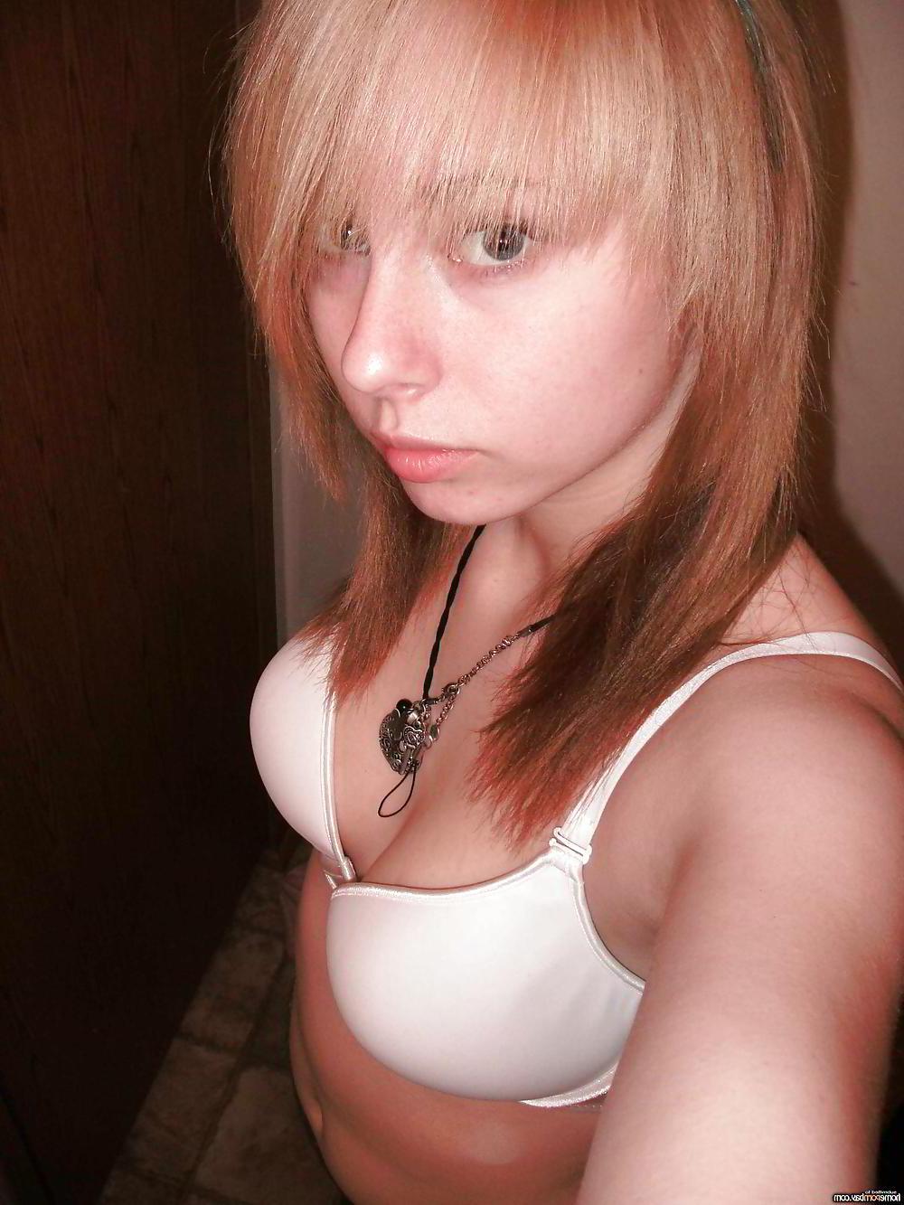 25P Pink Emo Girl