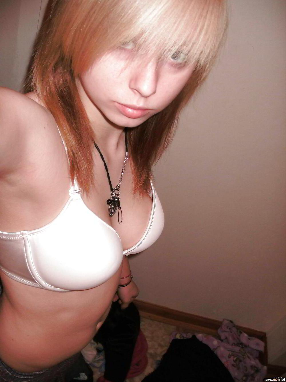 25P Pink Emo Girl