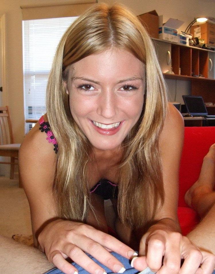 15P Cock sucking and swallowing amateur teen GF hates taste of cum