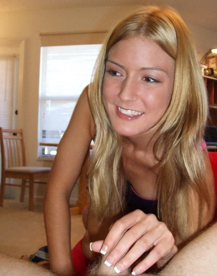 15P Cock sucking and swallowing amateur teen GF hates taste of cum