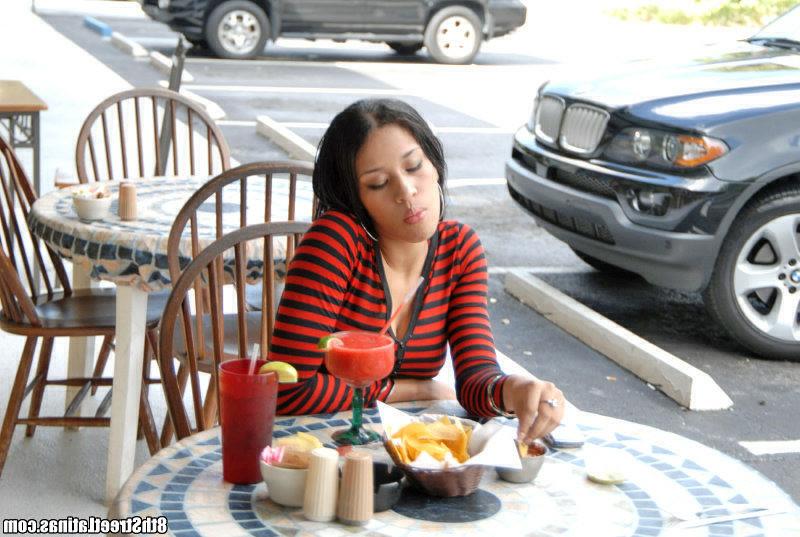12P 12 pics and 1 movie of Maylin from 8th Street Latinas