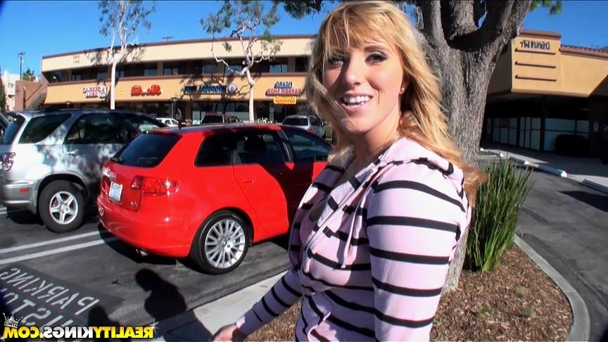 16P Amazing hot fucking blonde amateur babe gets picked up at the station then bange