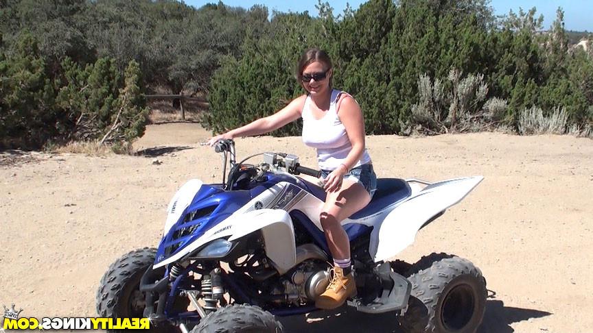 16P Amazing sexy hot ass long leg amateur gets power fucked on her atv in these coun