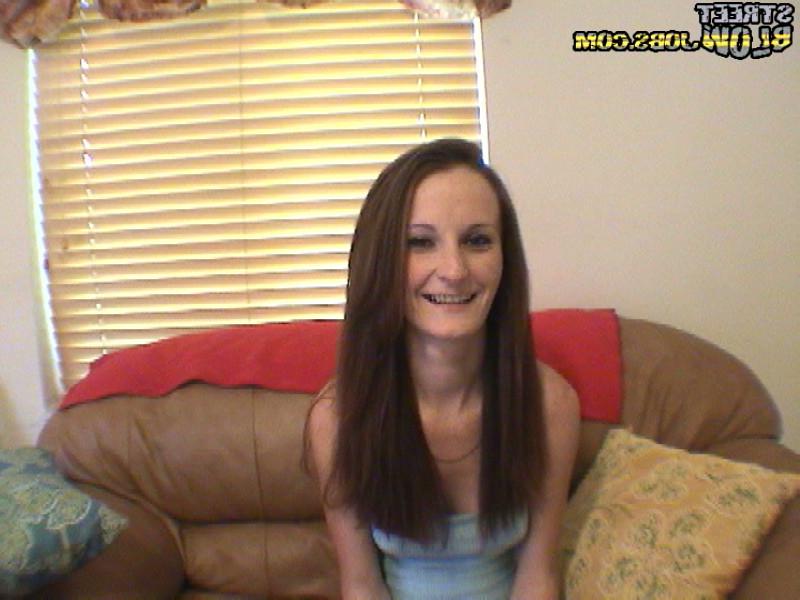 15P This hot street walker babe gets busted on spycam as she blows a stranger in the