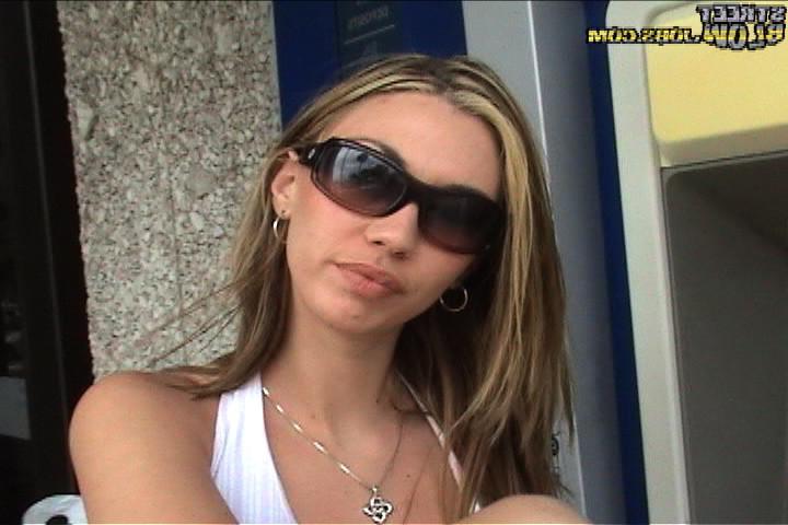 18P This sexy blonde babe gets bangd on spy cam in these hot pics