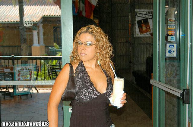 12P 12 pics and 1 movie of Gia from 8th Street Latinas