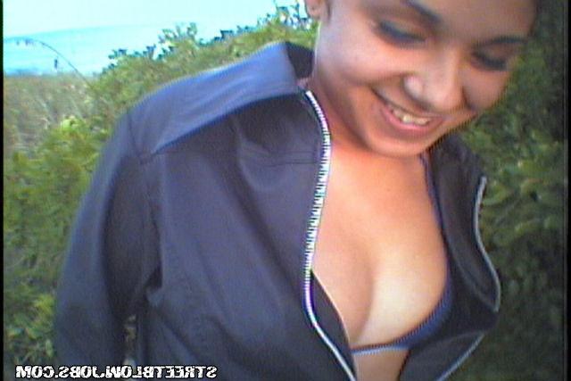 15P Dude with spy glasses gets latina to suck his dick outside