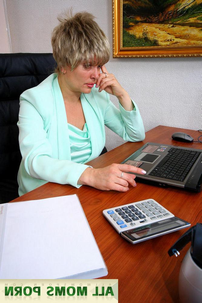 12P Mature boss fucks her employee