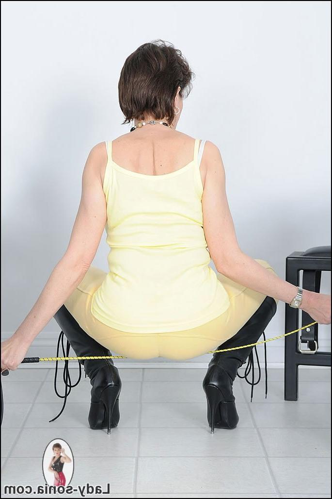 15P Jodhpurs mistress