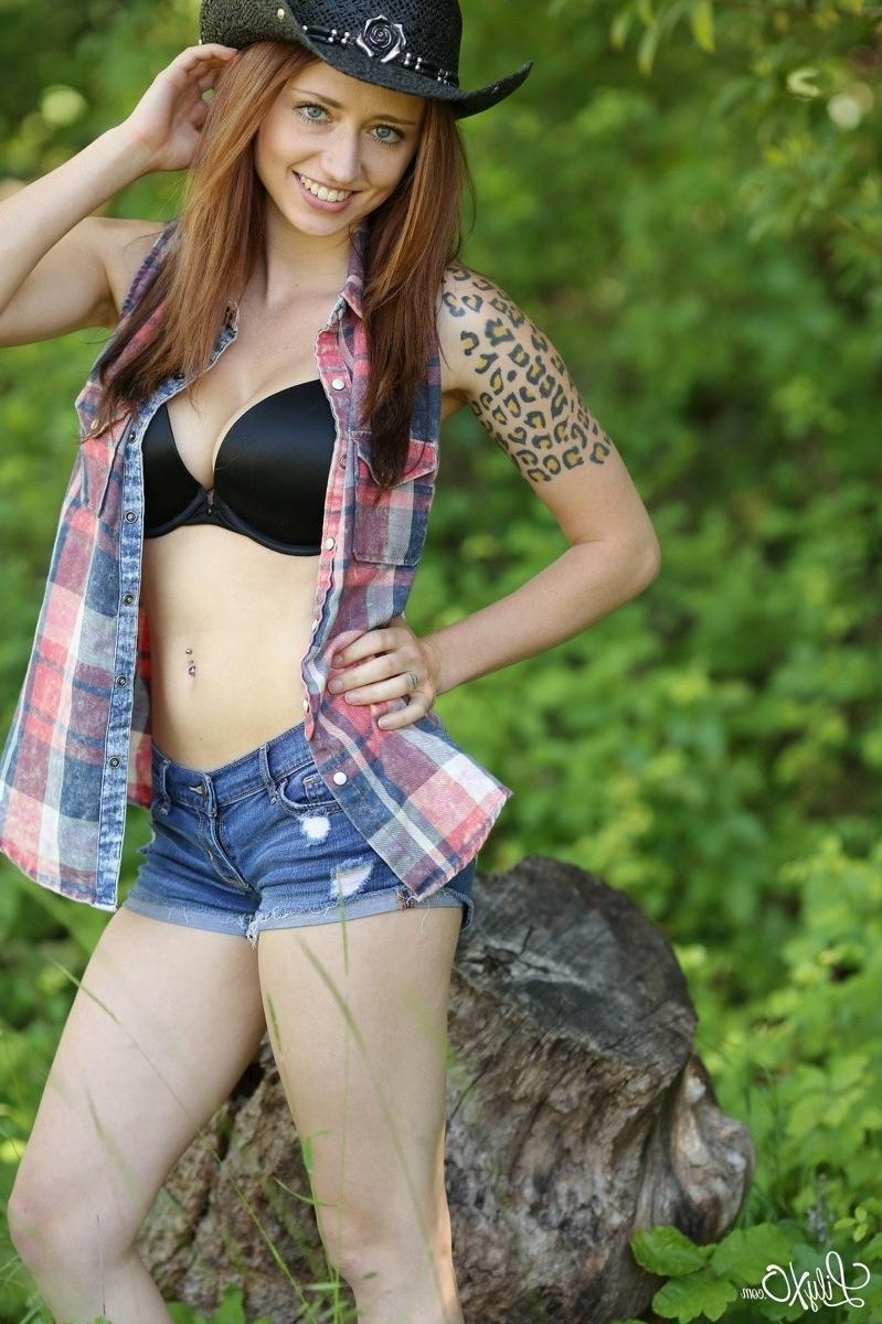 15P Cowgirl stripping