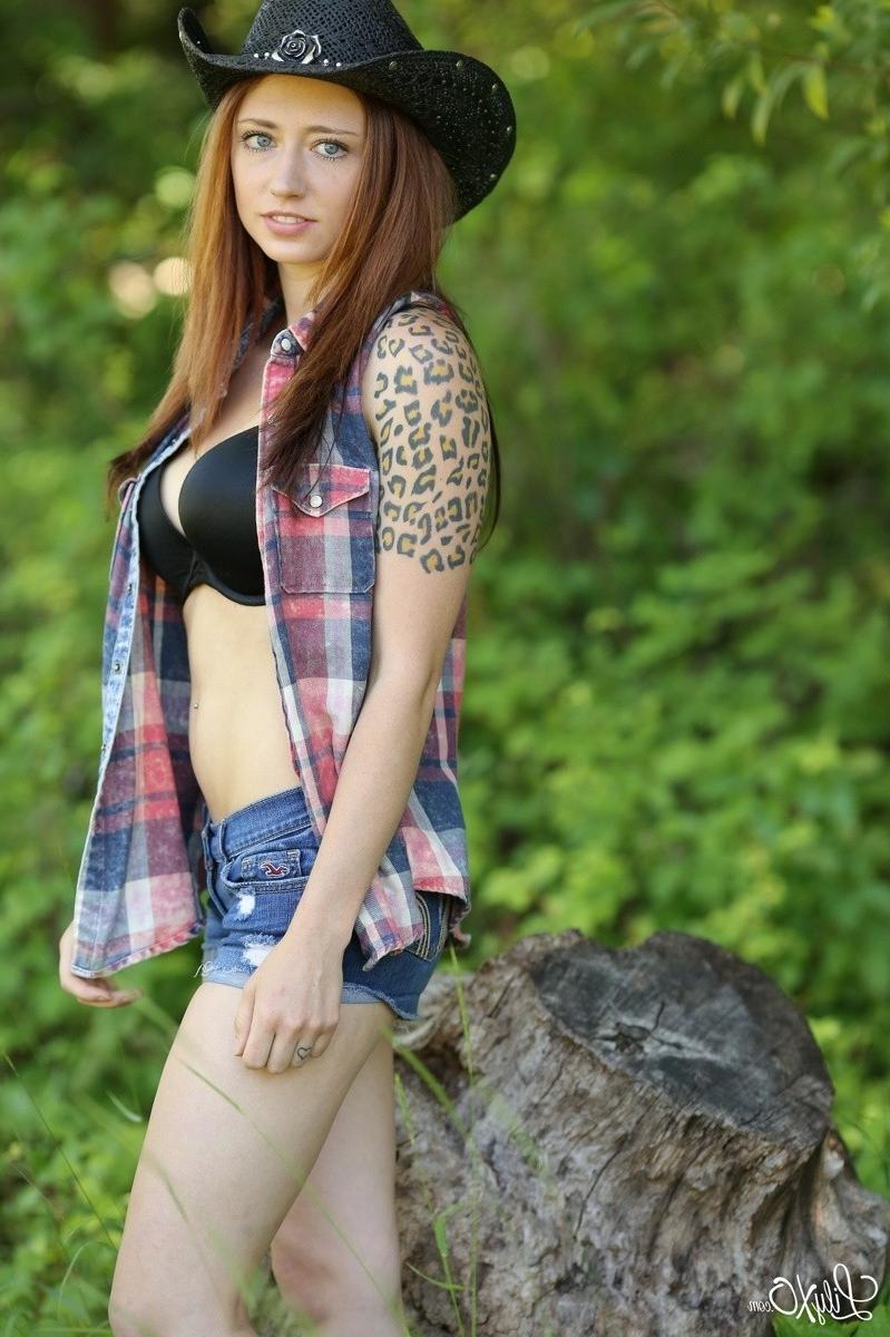 15P Cowgirl stripping
