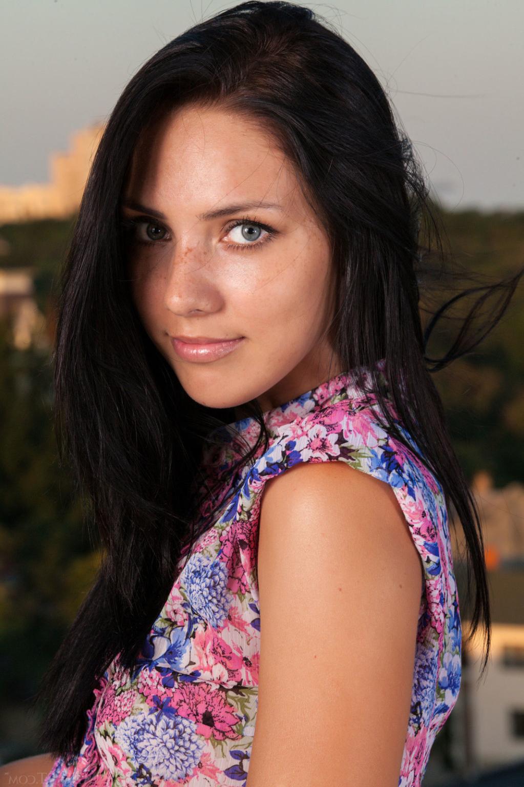 16P Petite new model Kantata posing naked on the balcony for you