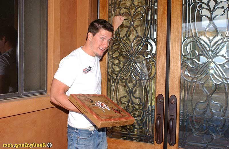 15P Busty brunette gives the pizza guy the tip of his life