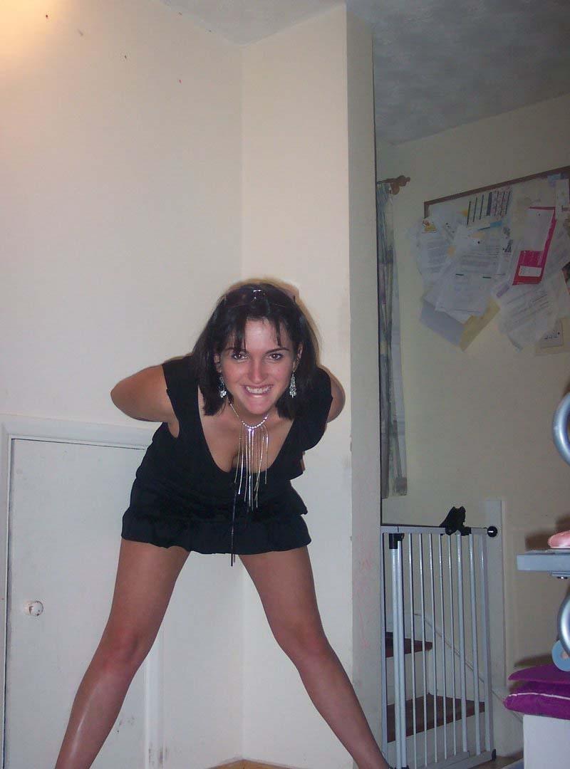 15P Sexy Mom Nude Pictures