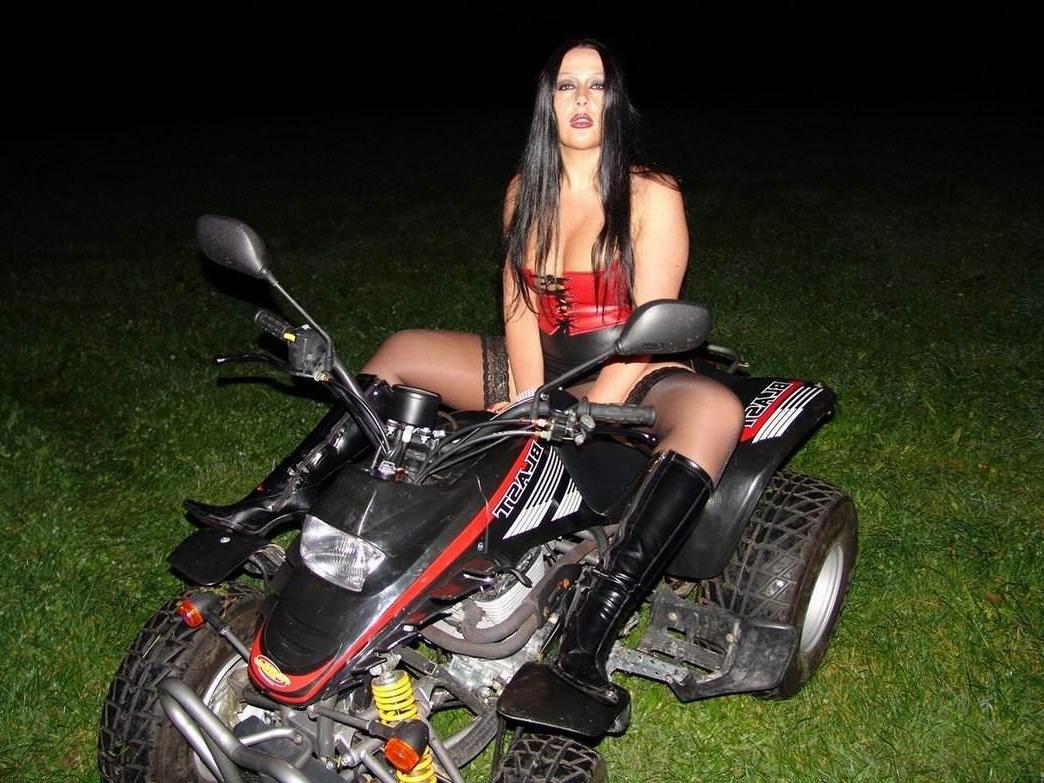 12P German fetish slut Schokomaus in stockings and boots