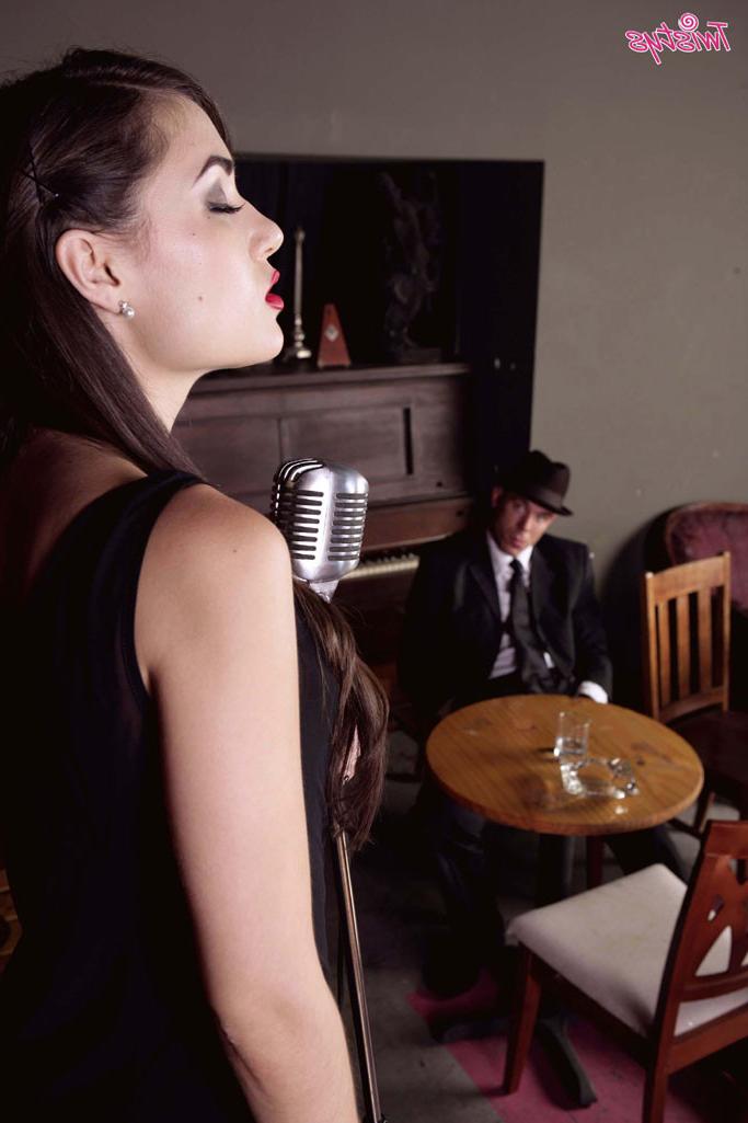 15P Jazz singer Sasha Grey gets fucked by the mafia boss in the nightclub