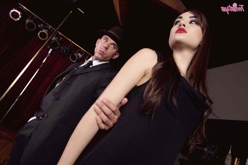 15P Jazz singer Sasha Grey gets fucked by the mafia boss in the nightclub