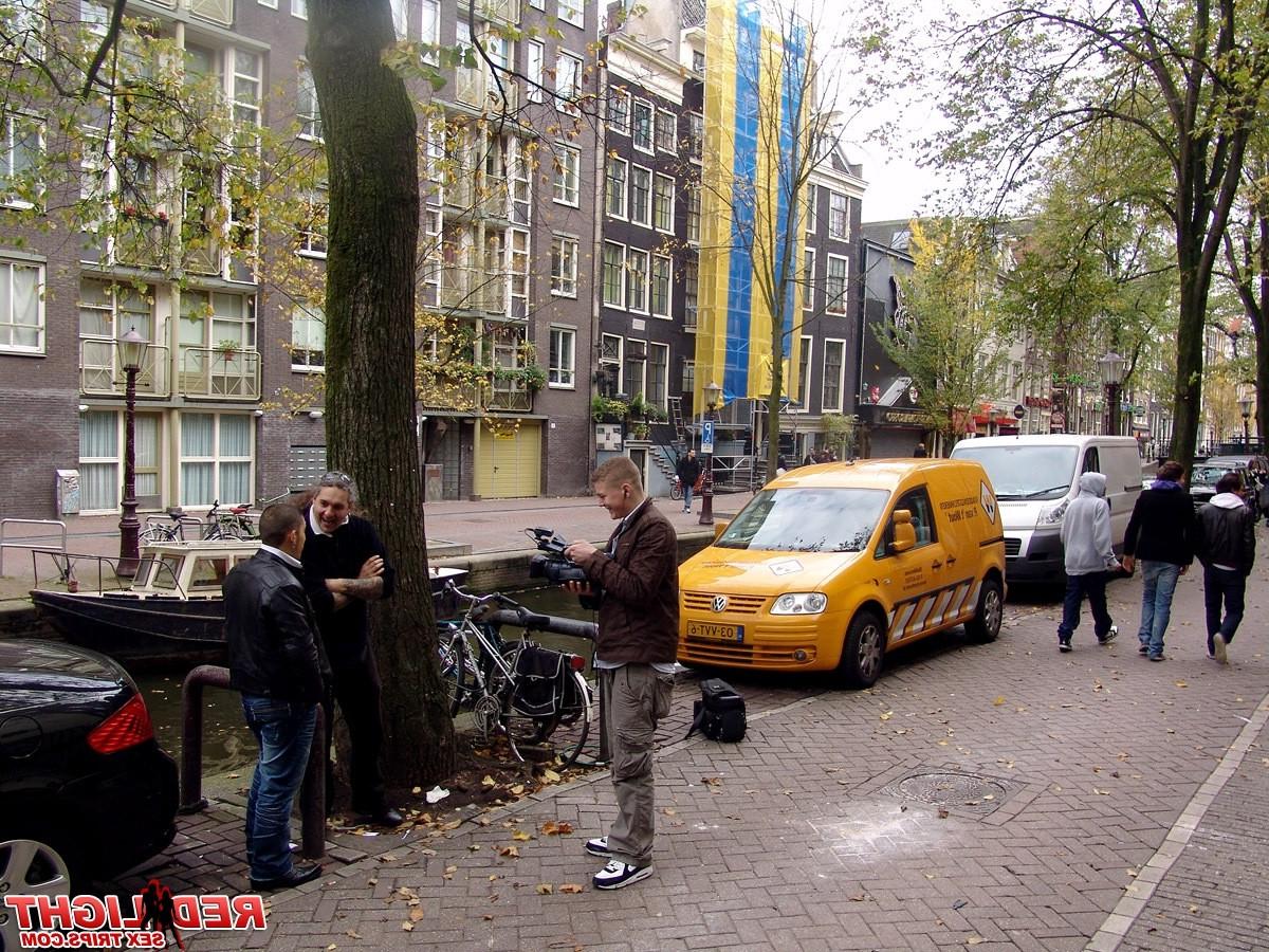 12P Cuban tourist getting pussy at Red Light District