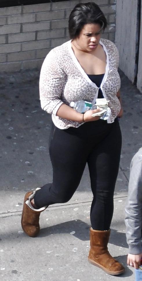 8P New York Thick Girls with Big Boobs in Tight Clothes