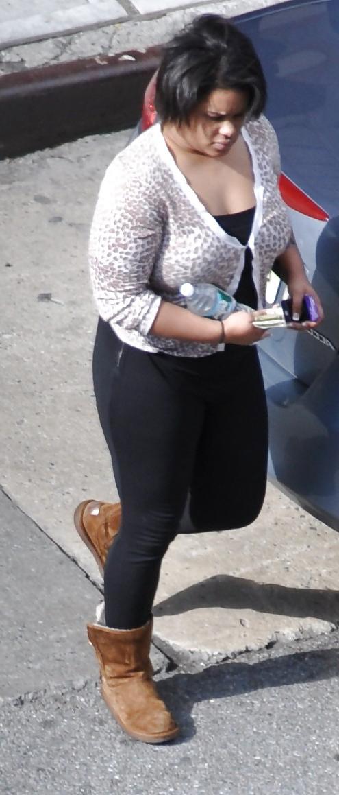 8P New York Thick Girls with Big Boobs in Tight Clothes