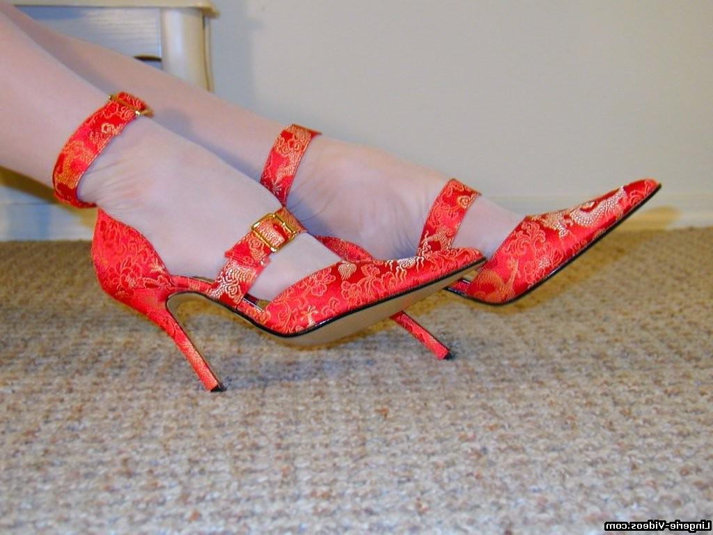 17P Leggy model in silk stockings and high heels