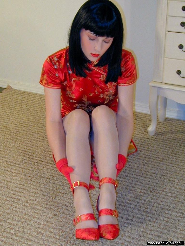 17P Leggy model in silk stockings and high heels
