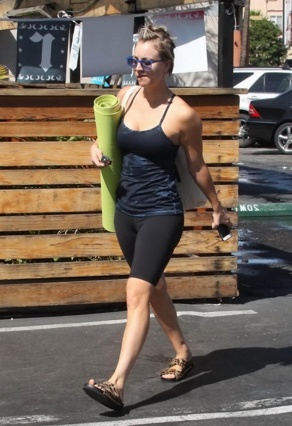 16P Kaley Cuoco busty and booty in tiny top and leggings leaving a yoga class in She