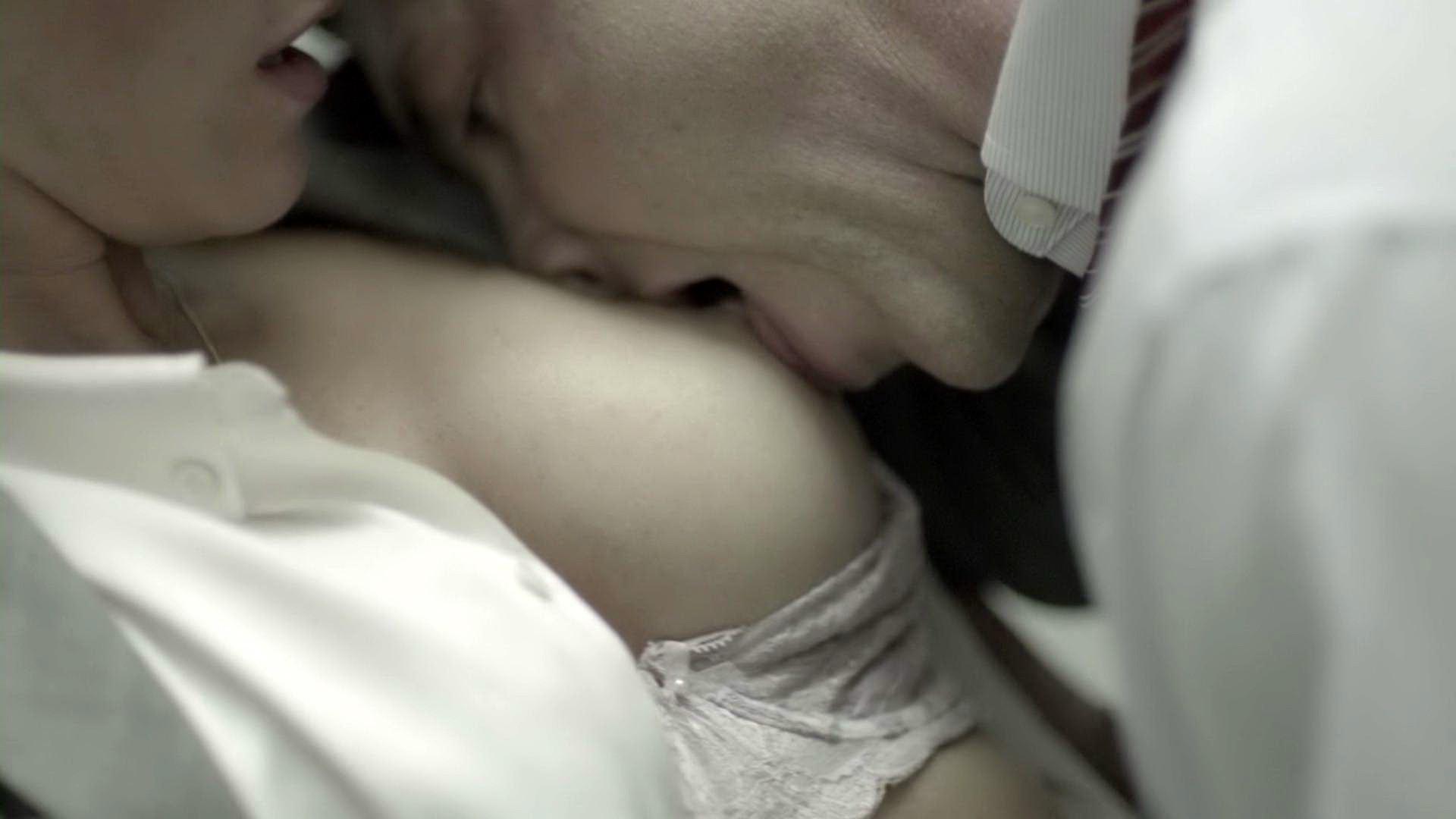 16P Kathleen Robertson fucked hard  getting her boobs eaten in the 'Boss' HD caps