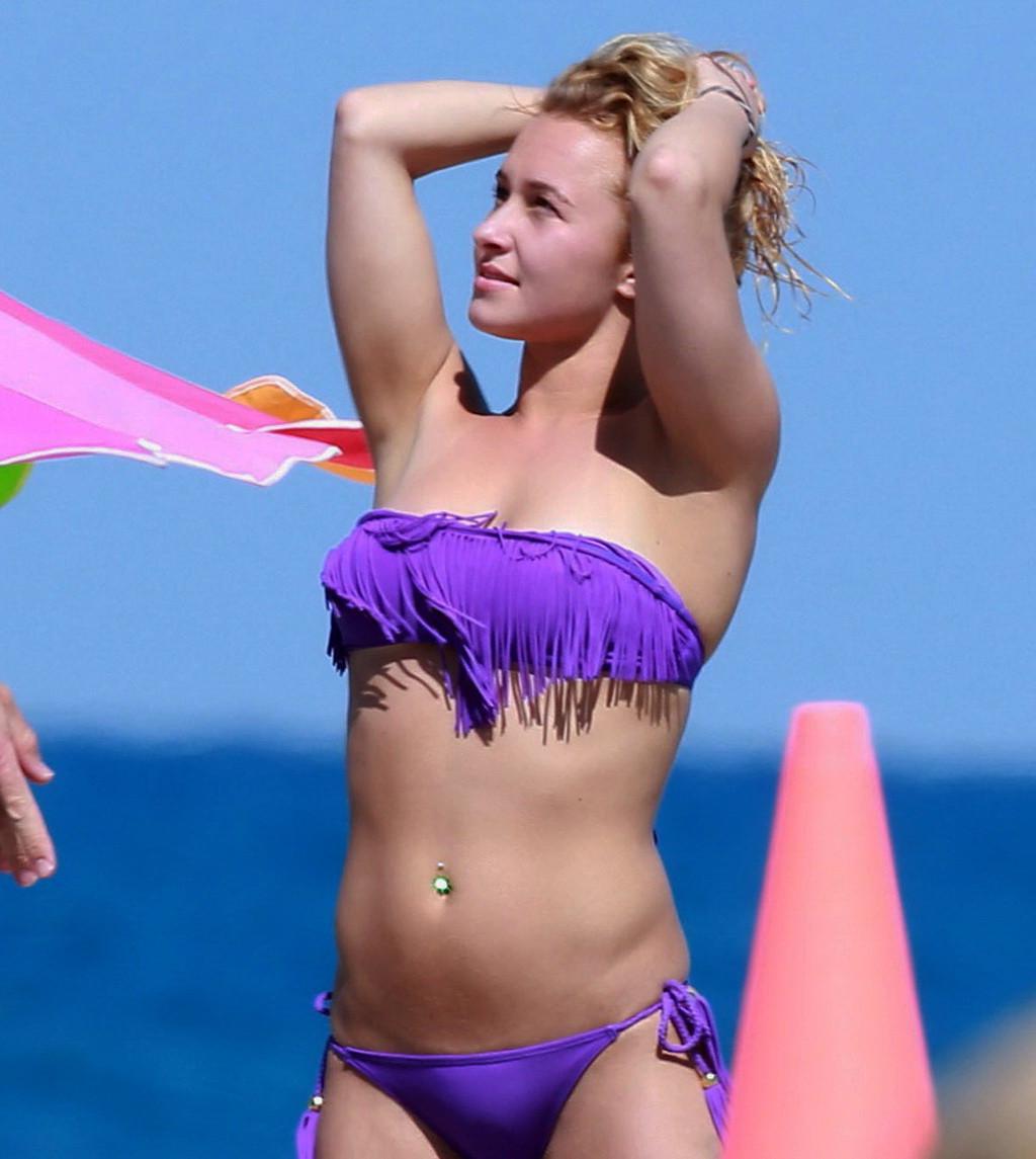 16P Hayden Panettiere booty wearing violet tube bikini at a beach in Miami