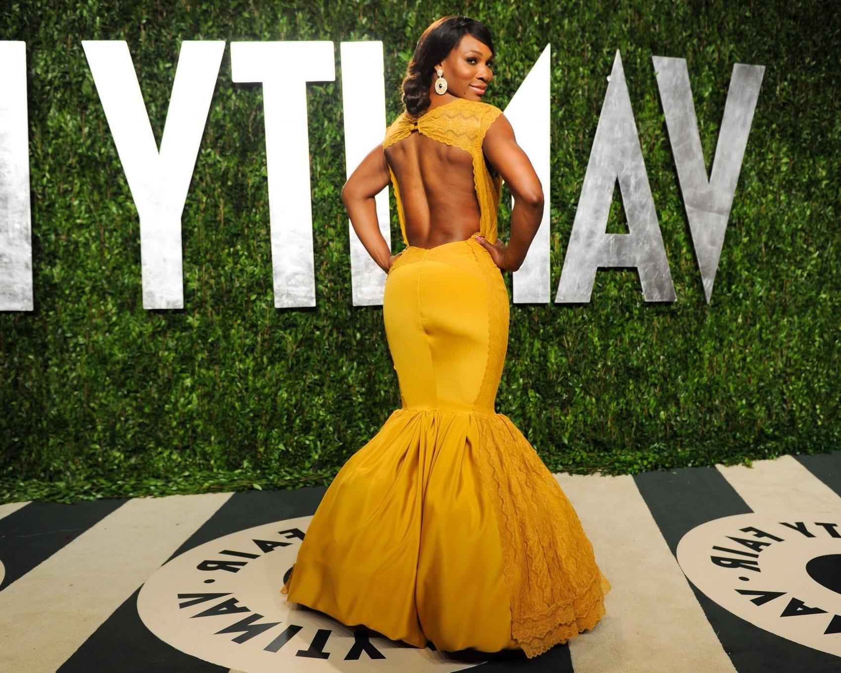 16P Serena Williams busty  booty wearing sexy yellow dress at Vanity Fair Oscar Part