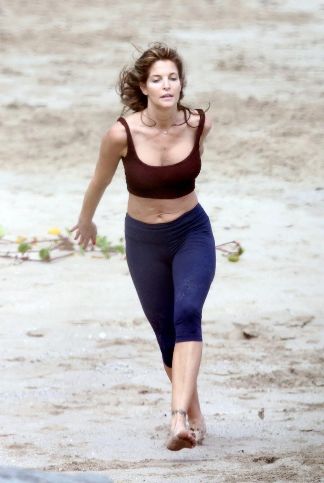 16P Stephanie Seymour showing off her big boobs in Spring/Summer 2012 issue of V Mag