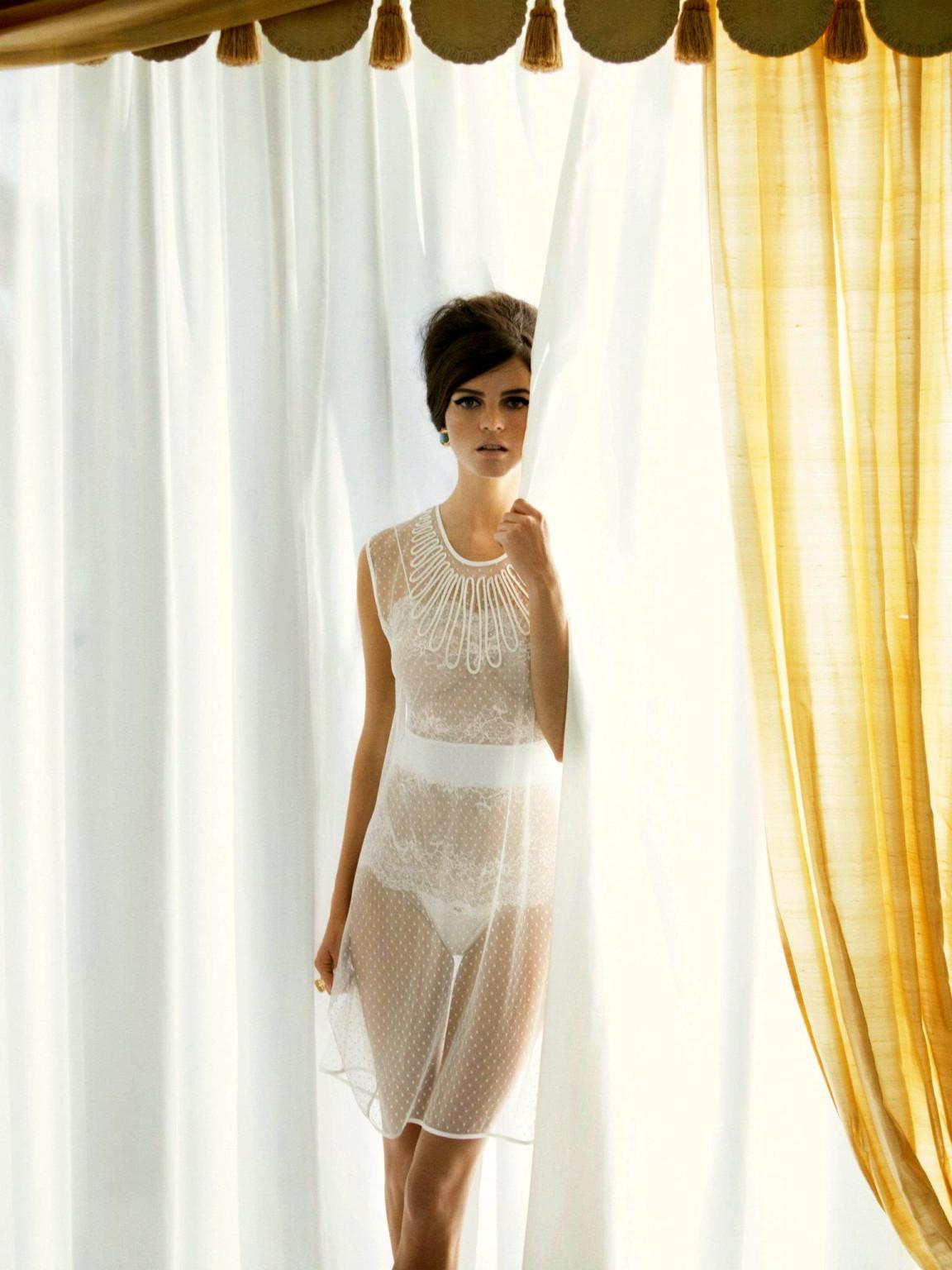 16P Jeisa Chiminazzo in very sexy La Perla Spring/Summer 2012 bikini  lingerie colle