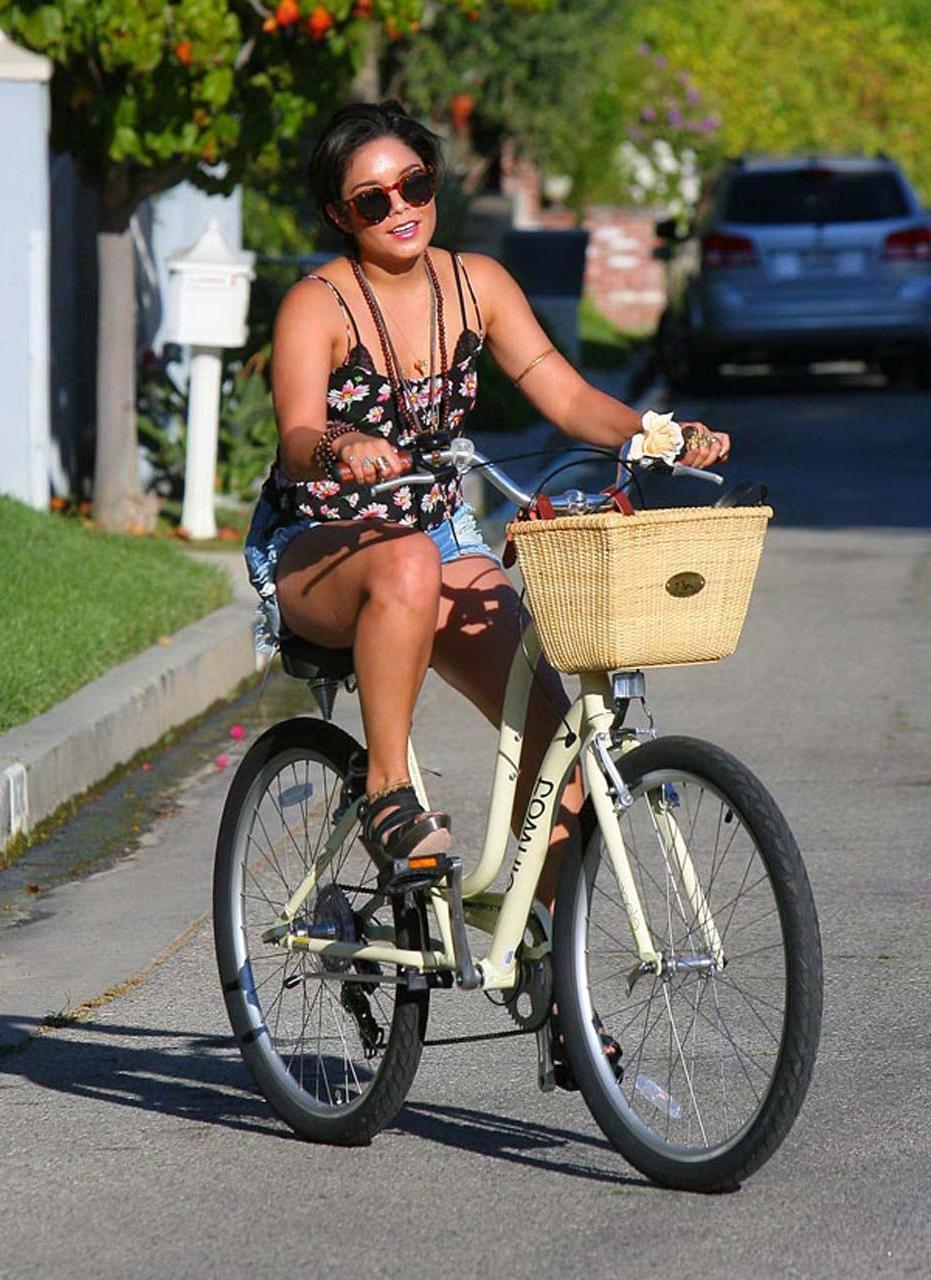 16P Vanessa Hudgens exposing sexy body and hot legs on street