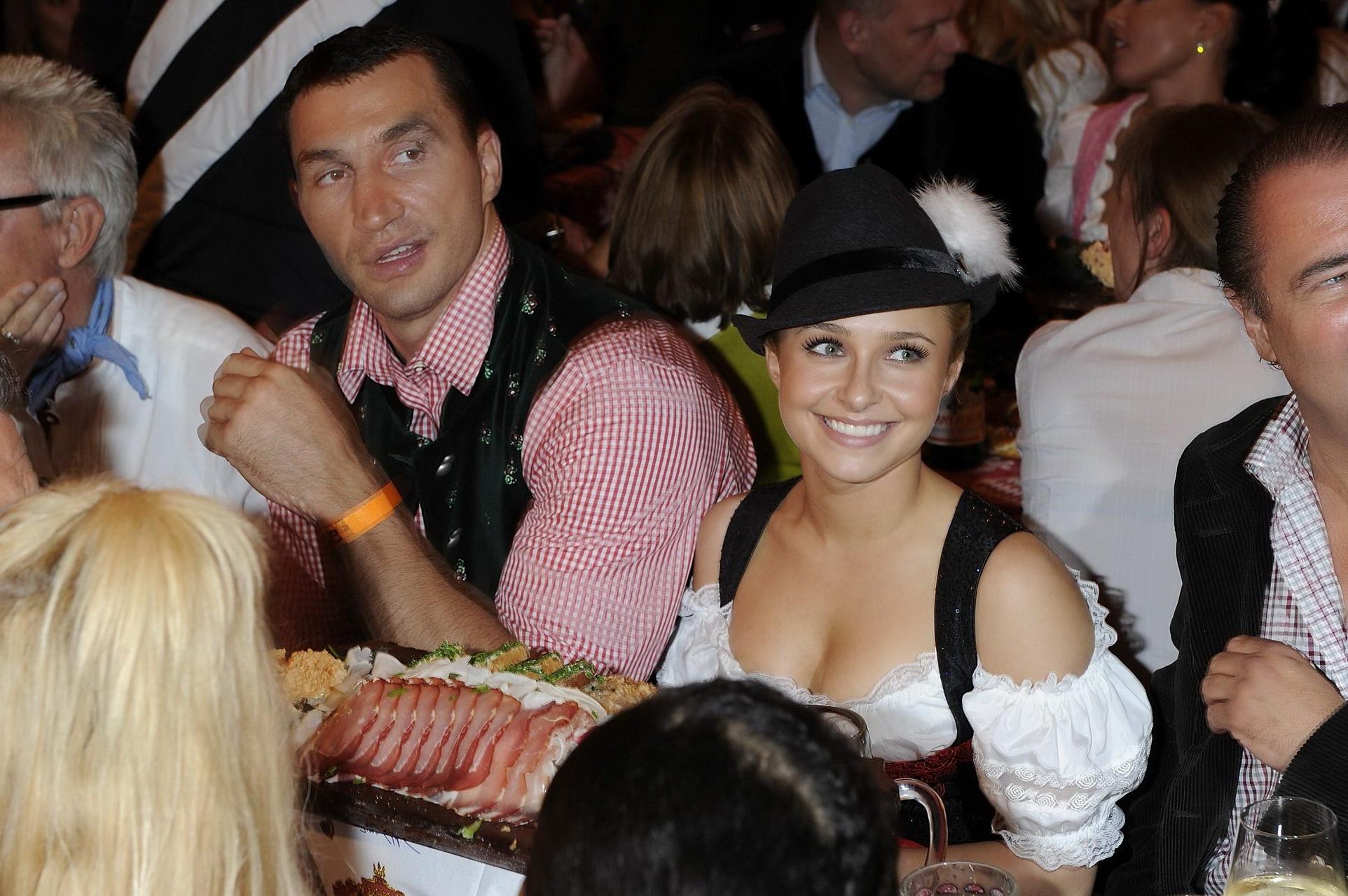 16P Hayden Panettiere busty in German folkwear at the Oktoberfest in Munich