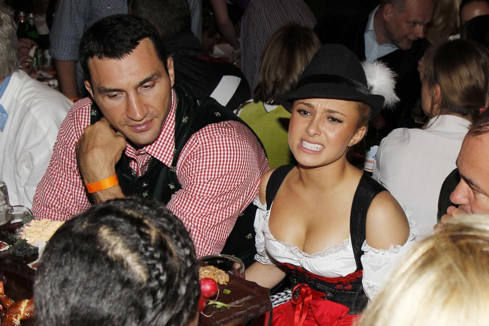 16P Hayden Panettiere busty in German folkwear at the Oktoberfest in Munich