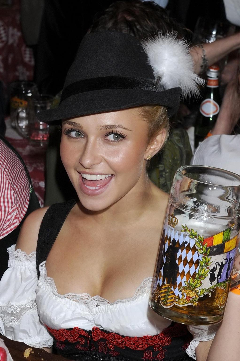 16P Hayden Panettiere busty in German folkwear at the Oktoberfest in Munich