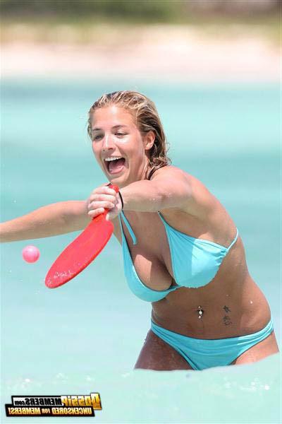 15P Big-tittied English model Gemma Atkinson is glamorous in pictures