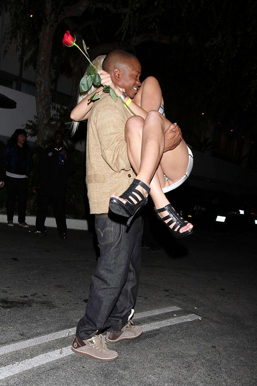16P Karissa Shannon showing her ass upskirt on street paparazzi shoots