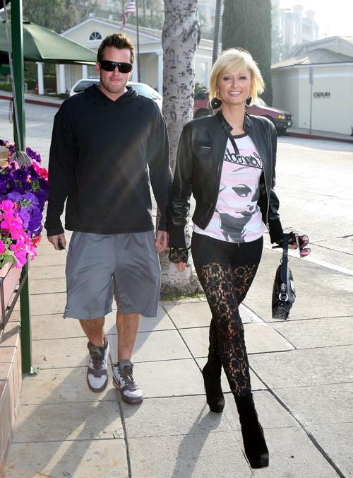 16P Paris Hilton looking very hot in sexy stockings on street
