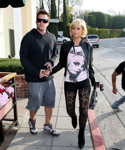 16P Paris Hilton looking very hot in sexy stockings on street