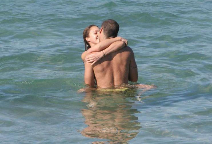 16P Jessica Alba having sex with guy in water and posing sexy
