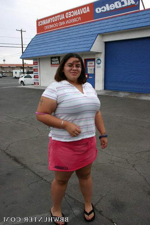 15P Plump babe fucked hard in her tight pussy