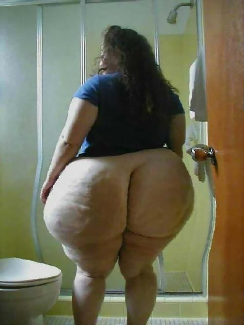 16P super sized ladies poser