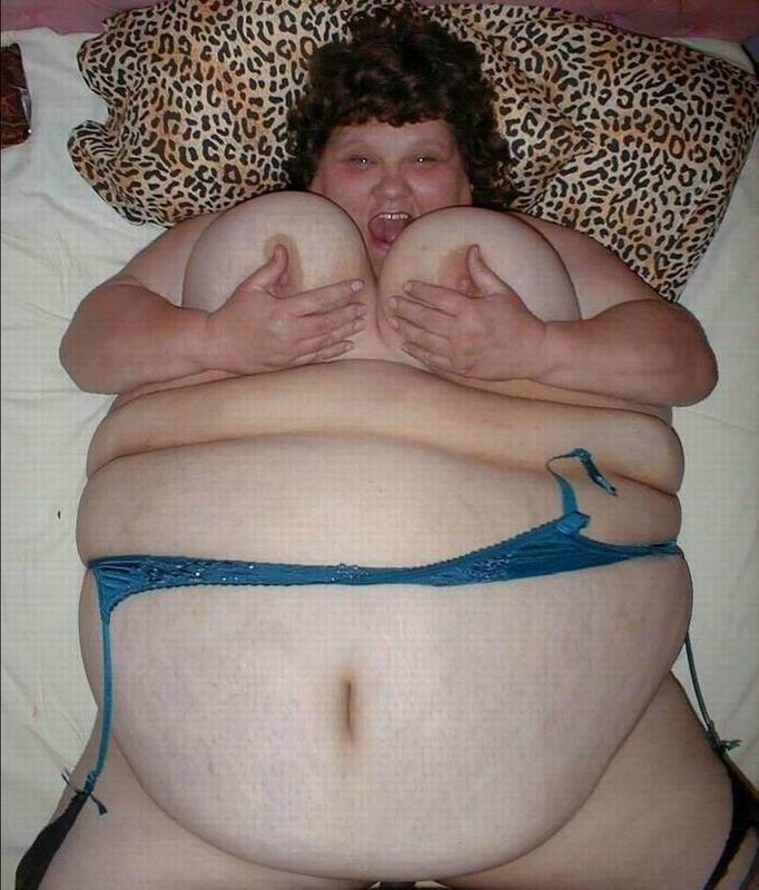 16P super sized ladies poser